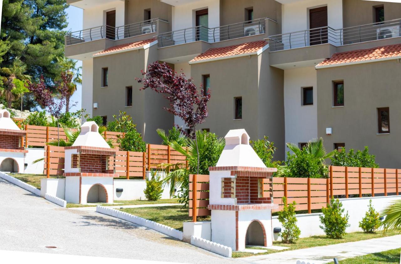 Pefkohori Golden Mountain Beach Villas Εξωτερικό φωτογραφία