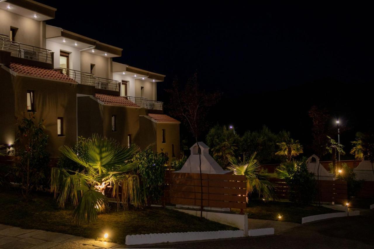Pefkohori Golden Mountain Beach Villas Εξωτερικό φωτογραφία